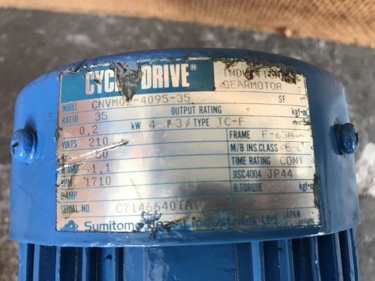 ขายมอเตอร์เกียร์หน้าแปลน Cycro drive Sumitomo 0.2Kw. 380V อัตราทด 1:35 made in Japan สภาพสวย หมุนนิ่ม พร้อมใช้งานมี 2ตัวครับ
