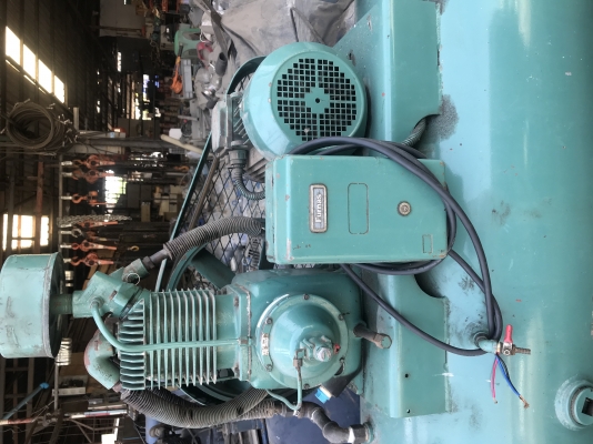 ขายปั๊มลมแชมเปี้ยน 5 แรง ถัง 300 ลิตร ขายปั๊มลมแชมเปี้ยน 5 แรง ถัง 300 ลิตร