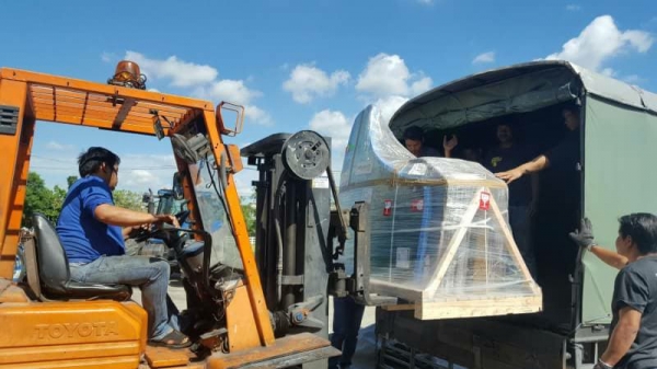 ขายกระจกนำเข้ารถแทรกเตอร์ New Holland TS100A TS115A TS125A TS135A