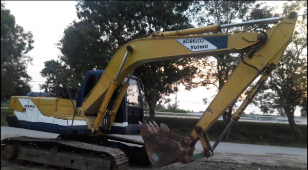 โคเบลโก้ Sk 120-3 เล่มทะเบียน ราคา 620,000