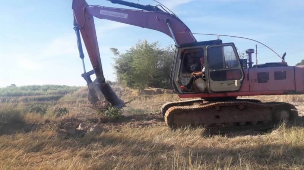 ขาย 485,000 บาท HITACHI EX200-1 เครื่องเดิมดี ปั้มK3V โช่หนา เอวแน่น เอกสารชื้อขาย  รถอยู่  ยโสธร  090-772-3710 090-772-3708