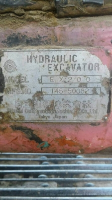 ขาย 485,000 บาท HITACHI EX200-1 เครื่องเดิมดี ปั้มK3V โช่หนา เอวแน่น เอกสารชื้อขาย  รถอยู่  ยโสธร  090-772-3710 090-772-3708