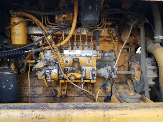 ขายรถตักล้อยาง KOMATSU 515-2 เอกสารเล่มทะเบียน ราคา 590,000 สะภาพเก่านอก รถสวยพร้อมใช้ 2 เพลา สนใจโทร.081-3531946 ต่อ.บางนา &amp; ไอร์ดีลาย รถอยู่ราชบุรี