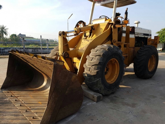 ขายรถตักล้อยาง KOMATSU 515-2 เอกสารเล่มทะเบียน ราคา 590,000 สะภาพเก่านอก รถสวยพร้อมใช้ 2 เพลา สนใจโทร.081-3531946 ต่อ.บางนา &amp; ไอร์ดีลาย รถอยู่ราชบุรี