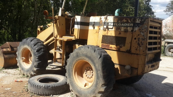 ขายรถตักล้อยาง KOMATSU 510 กรองคู่ ระบบสมบูรณ์ พร้อมใช้งาน สนใจโทร 081-970-1072 ขายรถตักล้อยาง KOMATSU 510 กรองคู่ ระบบสมบูรณ์ พร้อมใช้งาน สนใจโทร 081-970-1072