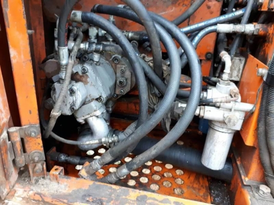 ขาย 535,000 สภาพเก่านอก HITACHI 70 เครื่องดี ปั้มแรง โช่หนา เอวแน่น ไฟฟ้าครบ เอกสารอินวอยท์  รถอยู่  สุรินทร์ 090-772-3710 090-772-3708