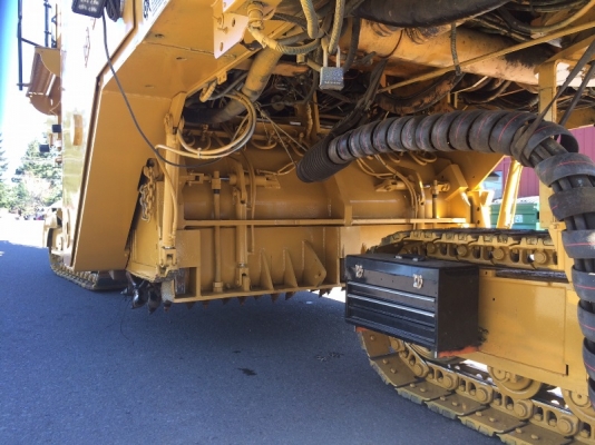 รถกัดถนน CMI รถกัดถนน CMI