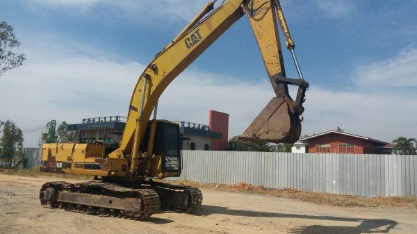 ขาย CAT E 200 B