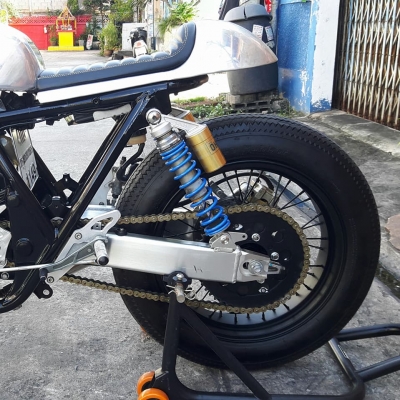 ขาย cb 400ปี 1994  ทะเบียนแท้ แต่งคาเฟ่