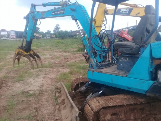ขายรถแบคโฮ KOMATSU PC40-3 ราคา 235000 ขายรถแบคโฮ KOMATSU PC40-3 ราคา 235000