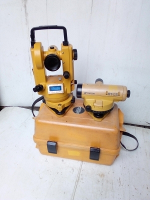 ขายกล้องวัดมุม TOPCON รุ่น DT-20AP สภาพ90\% พร้อมคาริเบตออกใบเซอร์ เเถมกล้องวัดระดับ1ตัว MADE IN JAP