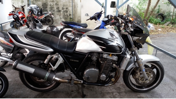 ขาย CB1000 BIG ONE PROJECT ปี 95 ทะเบียนพร้อมโอน