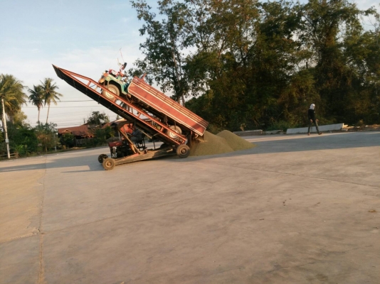 ขายรถดั้มรถยกดั้มเทลานสนใจ0832825532