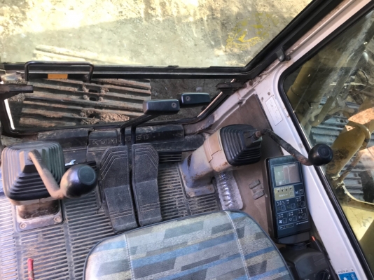 ขายด่วน แบคโฮKOMATSU PC100-5