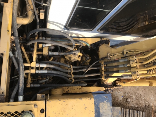 ขายด่วน แบคโฮKOMATSU PC100-5