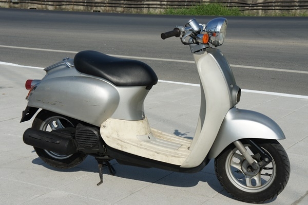 ขาย Honda Giorno Crea 50cc.สี่จังหวะ พร้อมใช้งาน 12000 บ