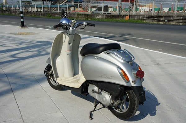 ขาย Honda Giorno Crea 50cc.สี่จังหวะ พร้อมใช้งาน 12000 บ