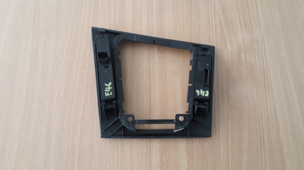 สวิทช์กดขึ้นลงกระจกไฟฟ้า BMW E46 พร้อมฝาครอบคันเกียร์ สวิทช์กดขึ้นลงกระจกไฟฟ้า BMW E46 พร้อมฝาครอบคันเกียร์