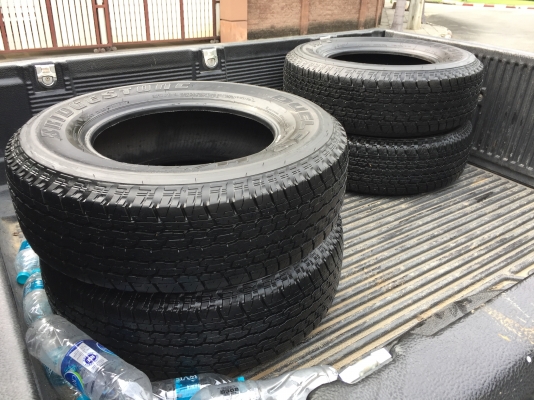 ยาง Bridgestone 245 70 16 ปี17 มี2ชุด ดอกเต็ม เนื้อนิ่มๆ ใช้ยาว ราคาไม่แพง