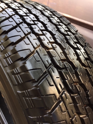 ยาง Bridgestone 245 70 16 ปี17 มี2ชุด ดอกเต็ม เนื้อนิ่มๆ ใช้ยาว ราคาไม่แพง