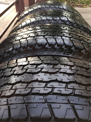 ยาง Bridgestone 245 70 16 สิ้นปี16 ดอกเต็ม เนื้อนิ่มๆ ใช้ยาว ราคาไม่แพง