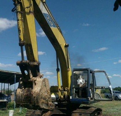 ขายKOBELCO SK200MARK/// ทำงานดี  เอกสารชื้อขาย อยู่มหาสารคาม ราคา430,000บ. สนใจ 0835601591หรือ 0903494058