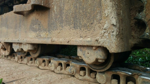 ขายKOBELCO SK200MARK/// ทำงานดี  เอกสารชื้อขาย อยู่มหาสารคาม ราคา430,000บ. สนใจ 0835601591หรือ 0903494058