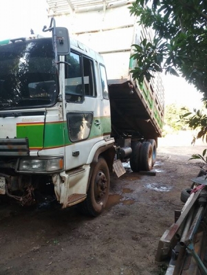 ขายดั้มเพลาเดียว 260แรง คัชชีสวย เครื่องดี