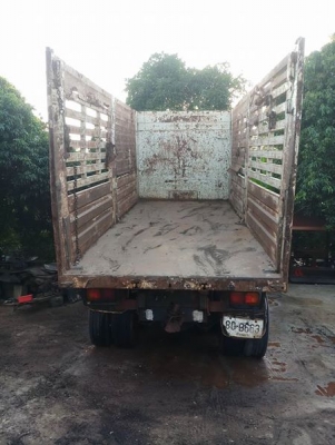 ขายดั้มเพลาเดียว 260แรง คัชชีสวย เครื่องดี