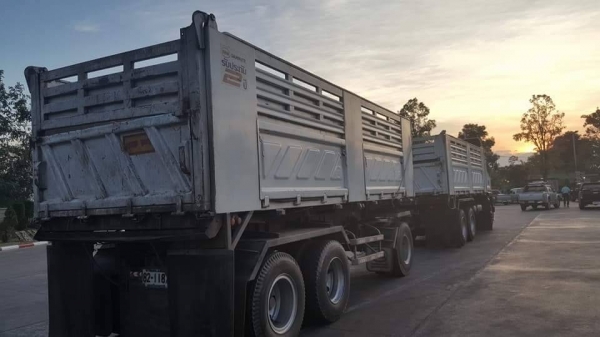 ขาย เดก้า 360 ปี 57 ดั้มสามมิตรแม่ลูก 3 เพลา