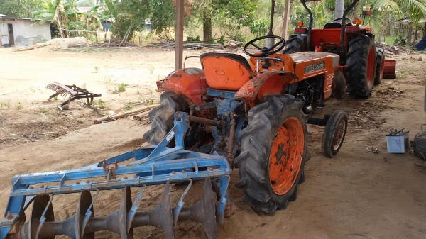 L220 เพลาเดียว ไม่มีดันหน้า ไม่มีอุปกรณ์ เฉพราะ ตัวรถ ราคา49,000 บาท L220 เพลาเดียว ไม่มีดันหน้า ไม่มีอุปกรณ์ เฉพราะ ตัวรถ ราคา49,000 บาท