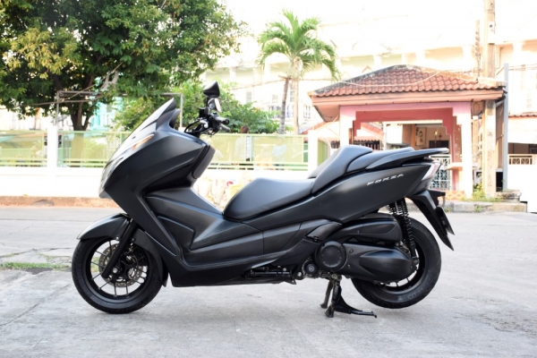 Forza 300 2016 มือเดียว สีสวยมาก