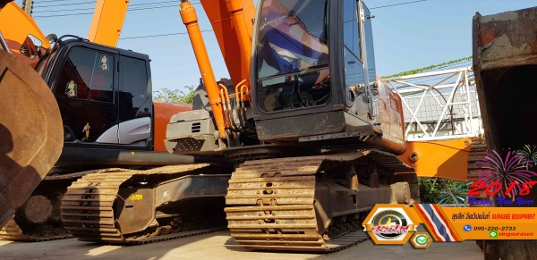 ขายรถแบ็คโฮ HITACHI ZX200-3 สภาพดี พร้อมใช้งาน จำนวน 2 คัน