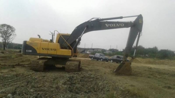 ขาย 1,190,000 VOLVO EC 210 B PRMIE ชั่วโมงทำงาน 9,400 ชม. ไฟฟ้าครบ เครื่องดี ปั้มแรง เอวแน่น ช่วงล่างเต็ม เอกสารอินวอยทร์ รถอยู่ กทม. 090-772-3710 090-772-3708 ขาย 1,190,000 VOLVO EC 210 B PRMIE ชั่วโมงทำงาน 9,400 ชม. ไฟฟ้าครบ เครื่องดี ปั้มแรง เอวแน่น ช่วงล่างเต็ม เอกสารอินวอยทร์ รถอยู่ กทม. 090-772-3710 090-772-3708
