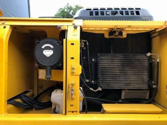 ขาย 2,150,000 KOMATSU pc 200-8 MO 7,400 ชม. เครื่องดี ปั้มแรง เอวแน่น ช่วงล่างแน่น รถสวยเหมือนใหม่ เอกสารพร้อมโอน รถอยู่ อ่างทอง 090-772-3710 090-772-3708