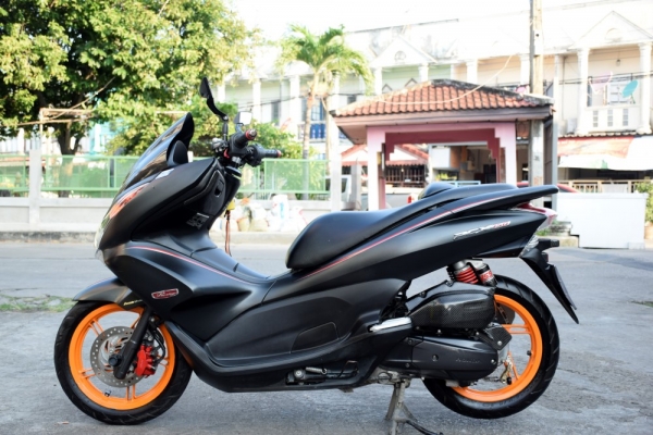 Pcx 150i 2013 limited ของแต่งแน่น รถบ้านแท้ มือเดียว สด-ผ่อน รูดบัตรได้ Pcx 150i 2013 limited ของแต่งแน่น รถบ้านแท้ มือเดียว สด-ผ่อน รูดบัตรได้