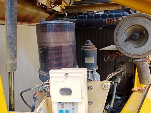 ขายรถขุดนำเข้าจากประเทศญี่ปุ่น komatsu pc60-7 มีใบมีดดัน สนใจติดต่อสอบถาม 0923309229 อีด