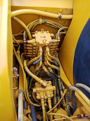 ขายรถขุดนำเข้าจากประเทศญี่ปุ่น komatsu pc60-7 มีใบมีดดัน สนใจติดต่อสอบถาม 0923309229 อีด