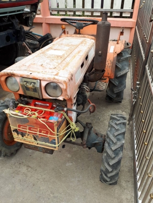 ต้องการขายรถไถตามสภาพ ต้องการขายรถไถตามสภาพ