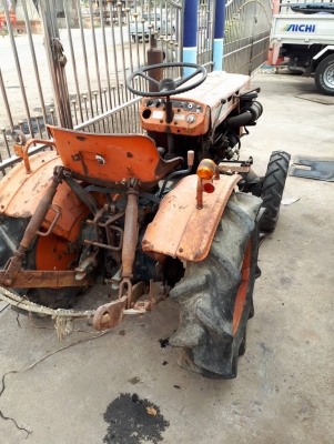 ต้องการขายรถไถตามสภาพ ต้องการขายรถไถตามสภาพ