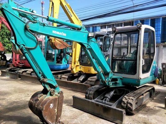 ขายจ้า..KOMATSU PC30-7  เก่านอกแท้  สภาพสวย เดิมๆๆ  เครื่องปั๊มแห้ง  4,XXX  ชั่วโมง  พร้อมใช้ โทร 089-3818694  ดวงนภา