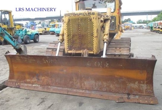แทรคเตอร์ Caterpillar รุ่น D6C