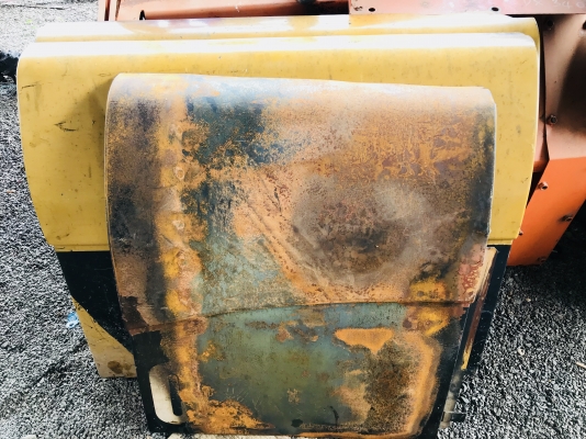 ขาย ฝาข้าง ฝาครอบเครื่อง CAT320D ขาย ฝาข้าง ฝาครอบเครื่อง CAT320D