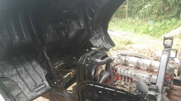 HINO6ล้อ FC 2W120แรง ตู้แห้ง ยาว 5.5 เมตร เครื่องดี ครัทซีสวย ตู้ตามสภาพขาย 310,000 บาท ศุภากร 081-1
