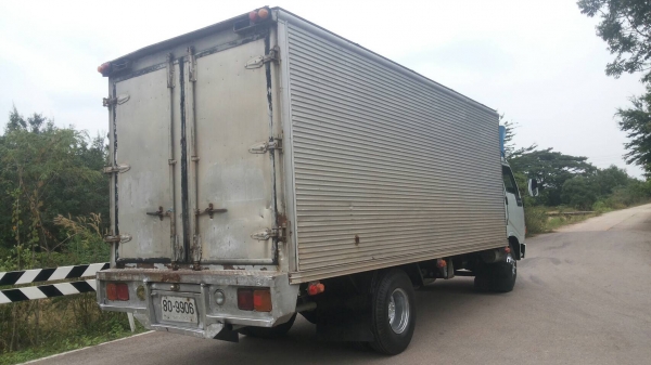 HINO6ล้อ FC 2W120แรง ตู้แห้ง ยาว 5.5 เมตร เครื่องดี ครัทซีสวย ตู้ตามสภาพขาย 310,000 บาท ศุภากร 081-1 HINO6ล้อ FC 2W120แรง ตู้แห้ง ยาว 5.5 เมตร เครื่องดี ครัทซีสวย ตู้ตามสภาพขาย 310,000 บาท ศุภากร 081-1