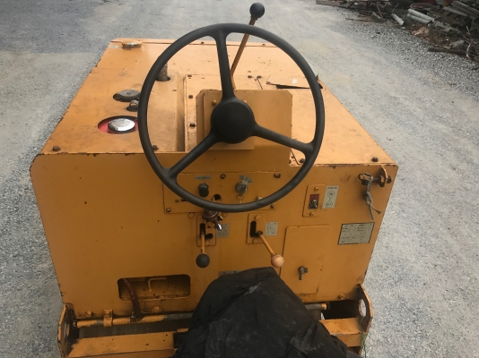 ขายรถบดKOMATSUรุ่นJV16-1นำเข้าญี่ปุ่นมีเอกสาร หนัก1.5ตันเครื่องดีเซล1สูบสภาพดีพร้อมใช้ขาย195000บาท Line:Jiraroj2909