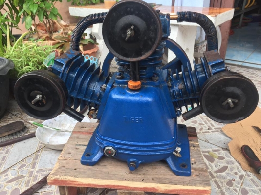 หัวปั้มลม TIGER 2HP 3สูบ สภาพพดี พร้อมใช้งาน ครับ