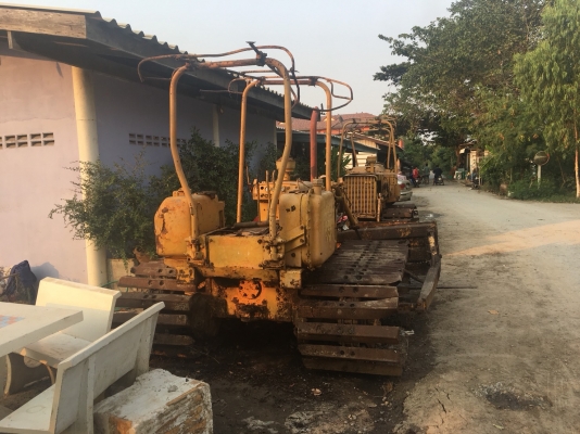 ขายรถแทร็กเตอร์D2-3 PL เครื่องสตาทติด ขายตามสภาพ ราคาต่อรองคุยกันได้