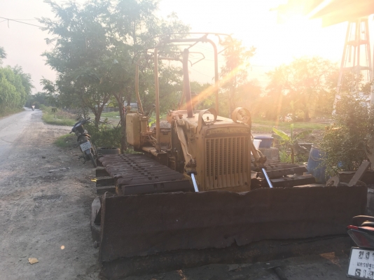 ขายรถแทร็กเตอร์D2-3 PL เครื่องสตาทติด ขายตามสภาพ ราคาต่อรองคุยกันได้