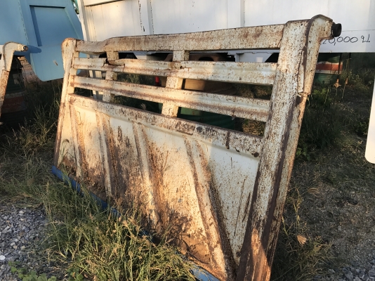 ขาย ฝาท้ายสามมิตร สภาพพร้อมใช้งาน สนใจติดต่อเราดำสุโขทัย โทร089-7087998, 081-7855503 เรายินดีให้บริการค่ะ